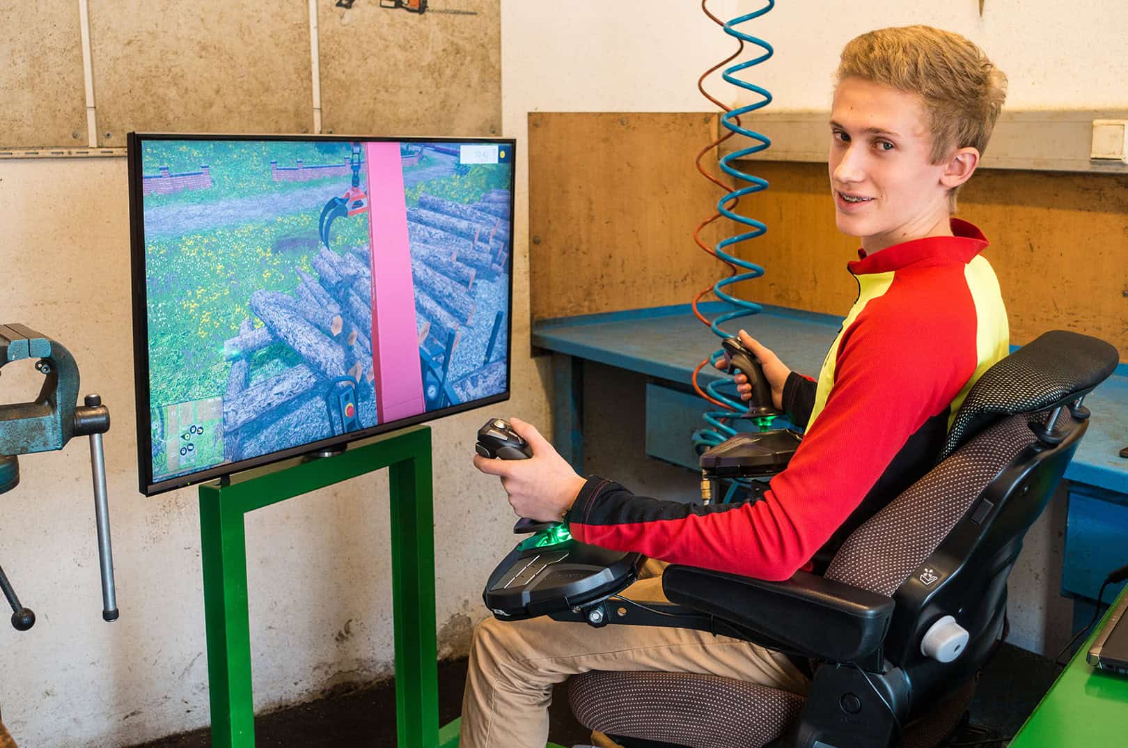 waldgeschichten-Simulatoren-für-mehr-Arbeitssicherheit-im-Wald-c-A-Lackner waldgeschichten-Simulatoren-für-mehr-Arbeitssicherheit